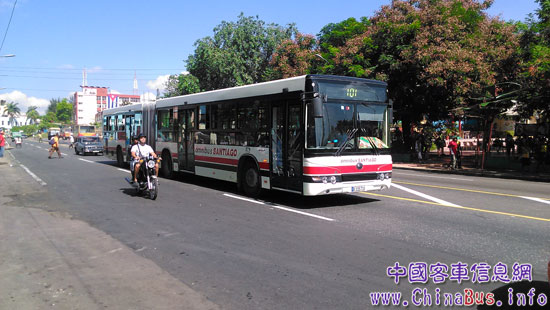 在古巴,从公交车到旅游大巴,90%以上都来自中国的宇通客车.