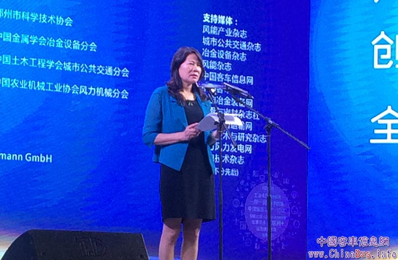 河南省科协主席霍金花讲话
