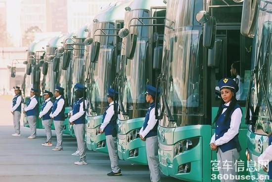 1 百辆金旅纯电公交车交付埃塞俄比亚.jpg