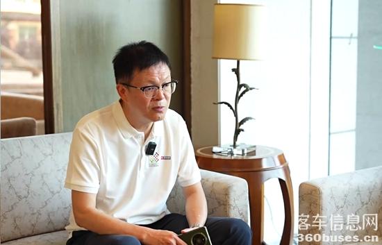 刘成章.jpg