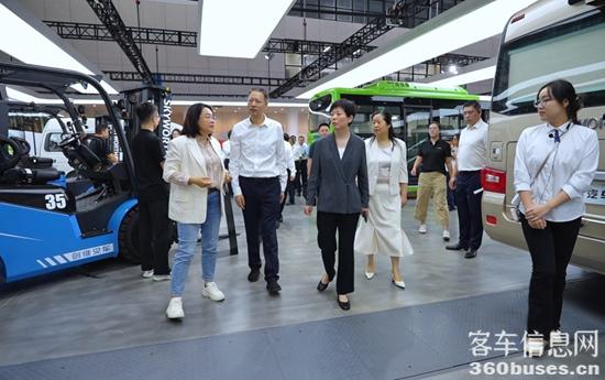 1760064797374576.jpg 3.jpg