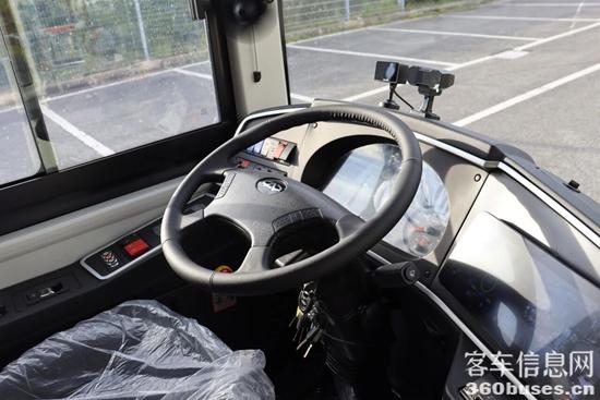 1762307548450739.jpg 4.jpg