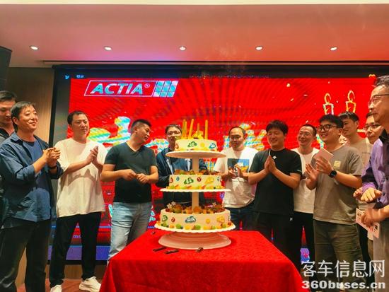 1764653083114632.jpg 15.jpg